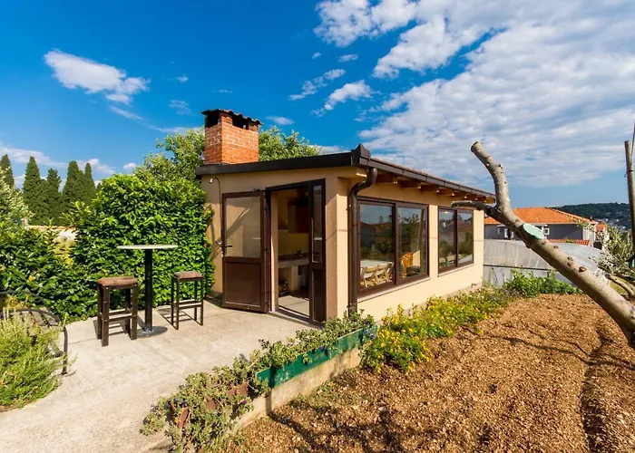 Sandra Guest house
