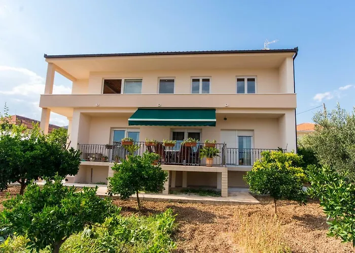 Guest house Sandra 4*