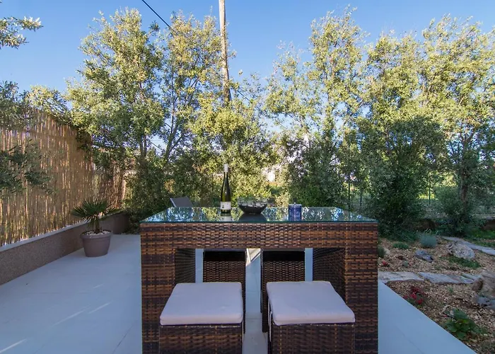 Sandra Guest house 4*